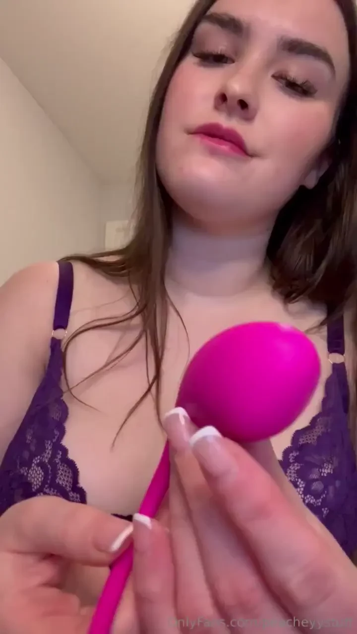 Do you want to control my pussy 30 for 20 minutes on video call 