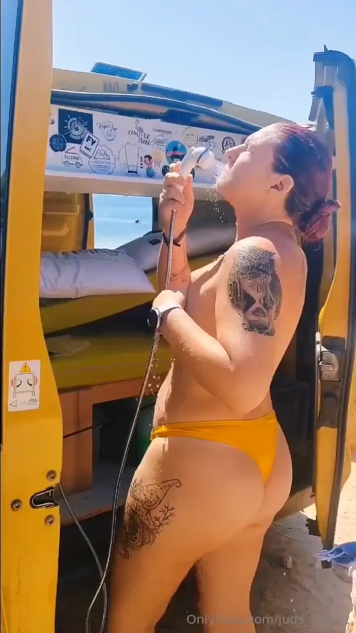 Las duchas en la furgo saben mejor 