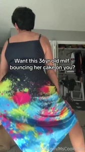 Milfshake anyone twerk milf latinamilf bisexual ass shorthair
