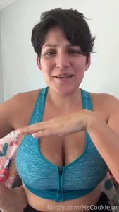 Anatomy lesson from a milf i stopped lactating years ago and my tits