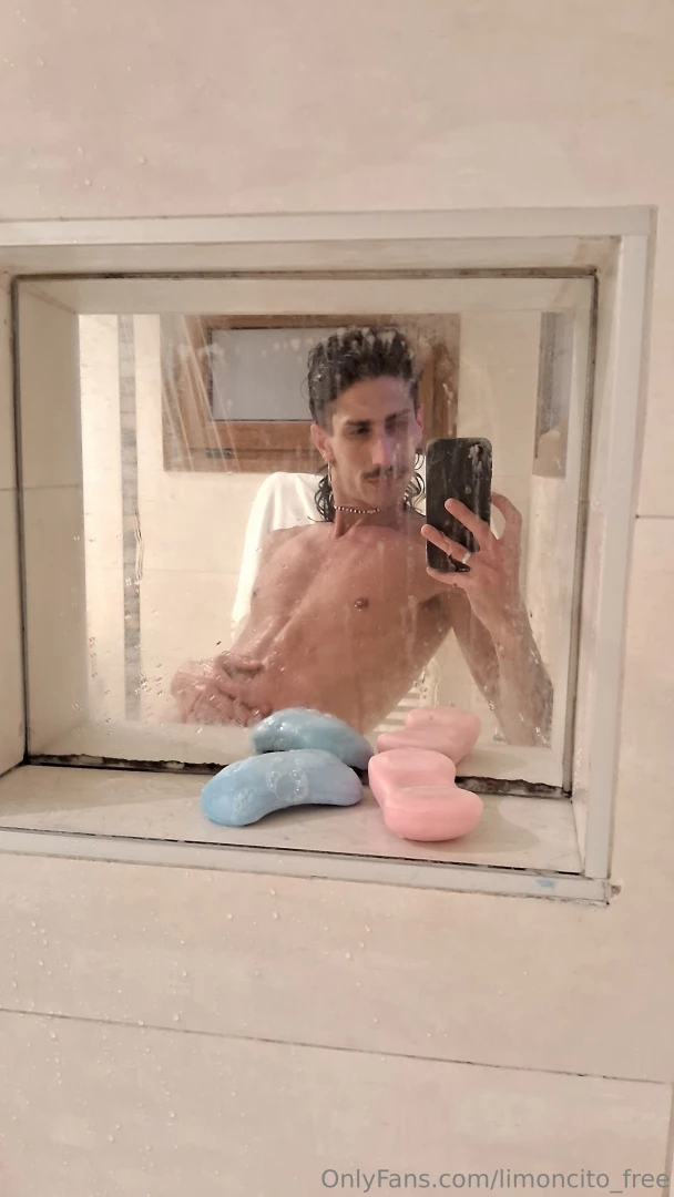 Random fact about me i love showering at other people s houses so you 