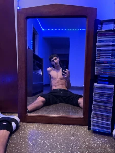 I took some pics for you videos are on limoncito_vip