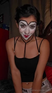 Mimi the horny mime here to service your if you dare to stick it in part 1