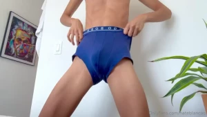 Do you like twinks with big dicks well you re in for a treat come play