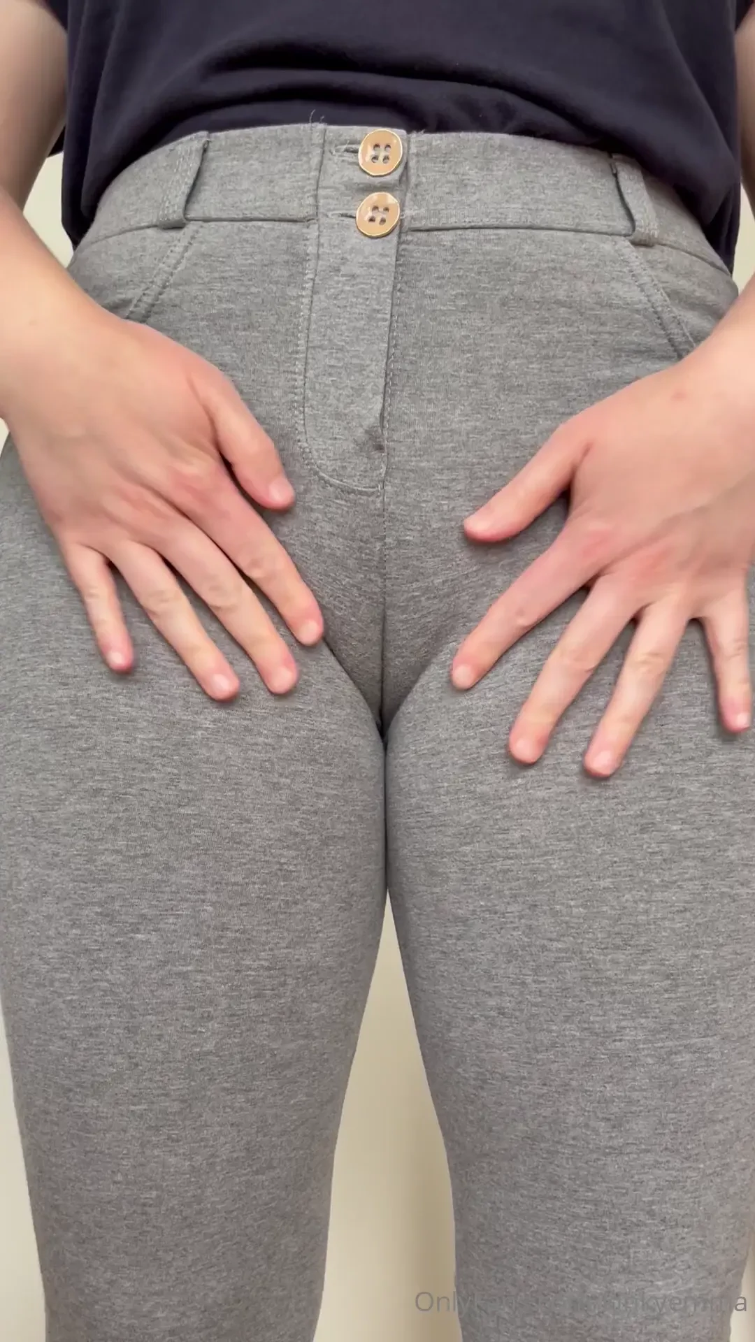 A fat and nice cameltoe today 