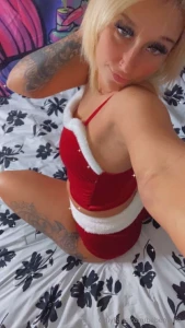 Follow my bestie cashbaby0101 we should be collabing this coming week