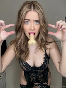 Sucking a small dick is boring i wanna be throat fucked with my