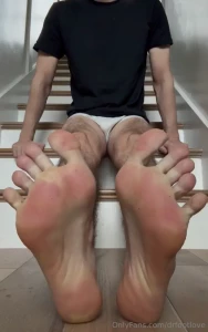 Bringing you more beautiful feet to brighten your day