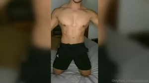 Empezamos a mostrar mi lado caliente pideme el trailer de 50 segundos