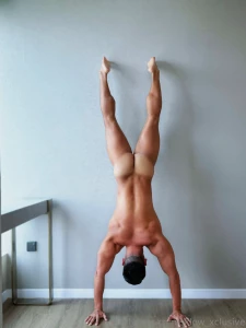 Do u like handstand
