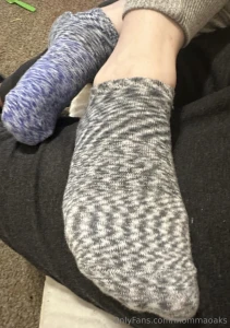 Wanna sniff foot dummy