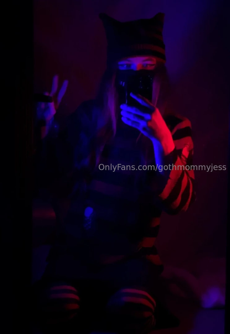 Jess sucking cock that s unheard of oh well here s me sucking dick you 