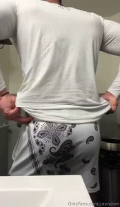 Any volunteers to eat this sweaty ass