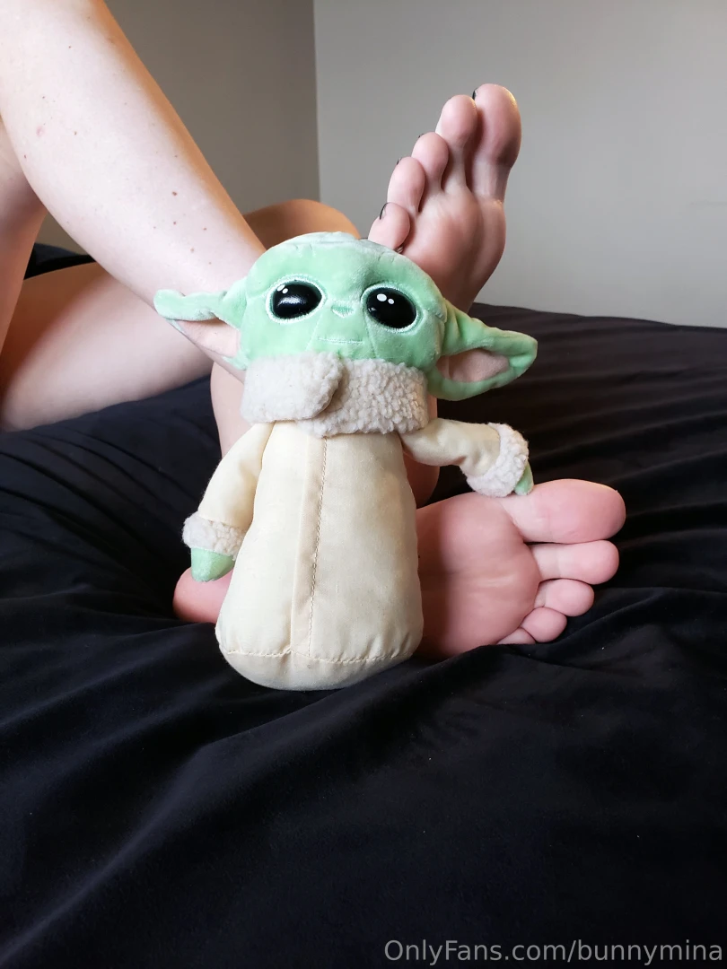 Is there anything cuter than grogu how about grogu my feet you decide part 2 