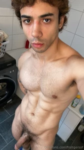 Viral pic uncensored part 1