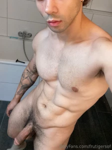 Viral pic uncensored