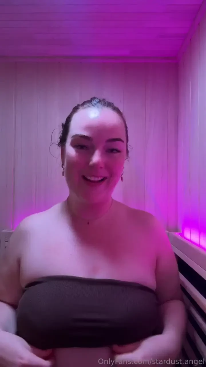Getting cheeky and steamy in the sauna hehe 