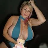 🇶 🇺 🇪 🇪 🇳  𝒐𝒇 𝒕𝒉𝒆 𝑻𝒊𝒕𝒔🤤