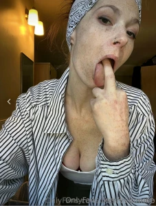 Ad cherryy bombb i am cherry a single female living in nyc because i part 3