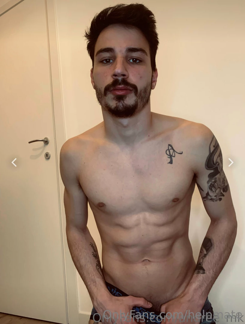 Ad andree_mk andree_mk ciao sono un ragazzo italiano sono qua per part 2 