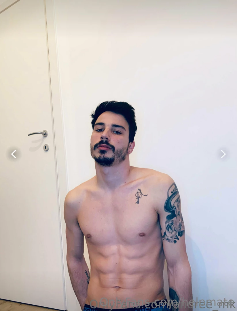 Ad andree_mk andree_mk ciao sono un ragazzo italiano sono qua per part 1 