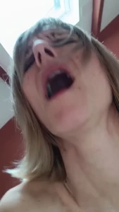 Dis le en te carressant que tu veux me voir bien d fonc e
