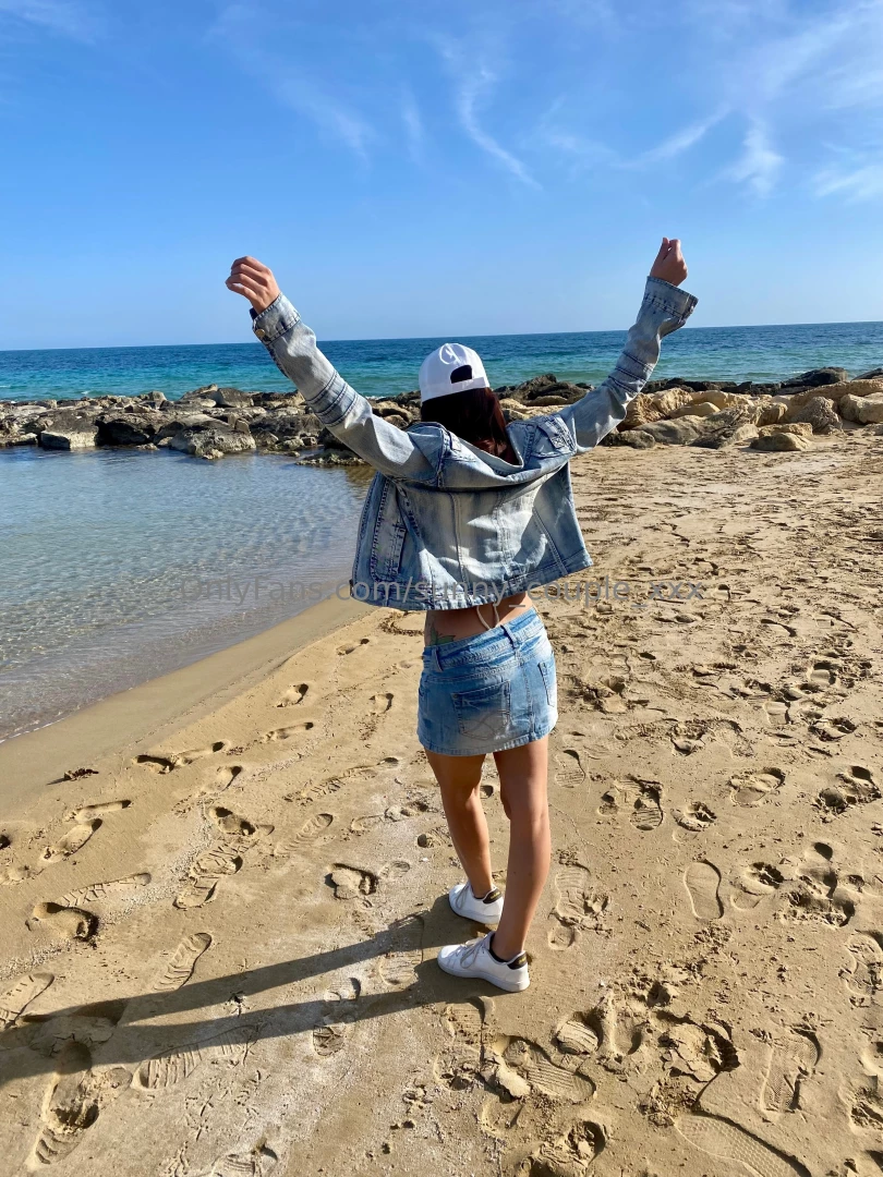 Some pics at the beach - which is your favorite part 5 