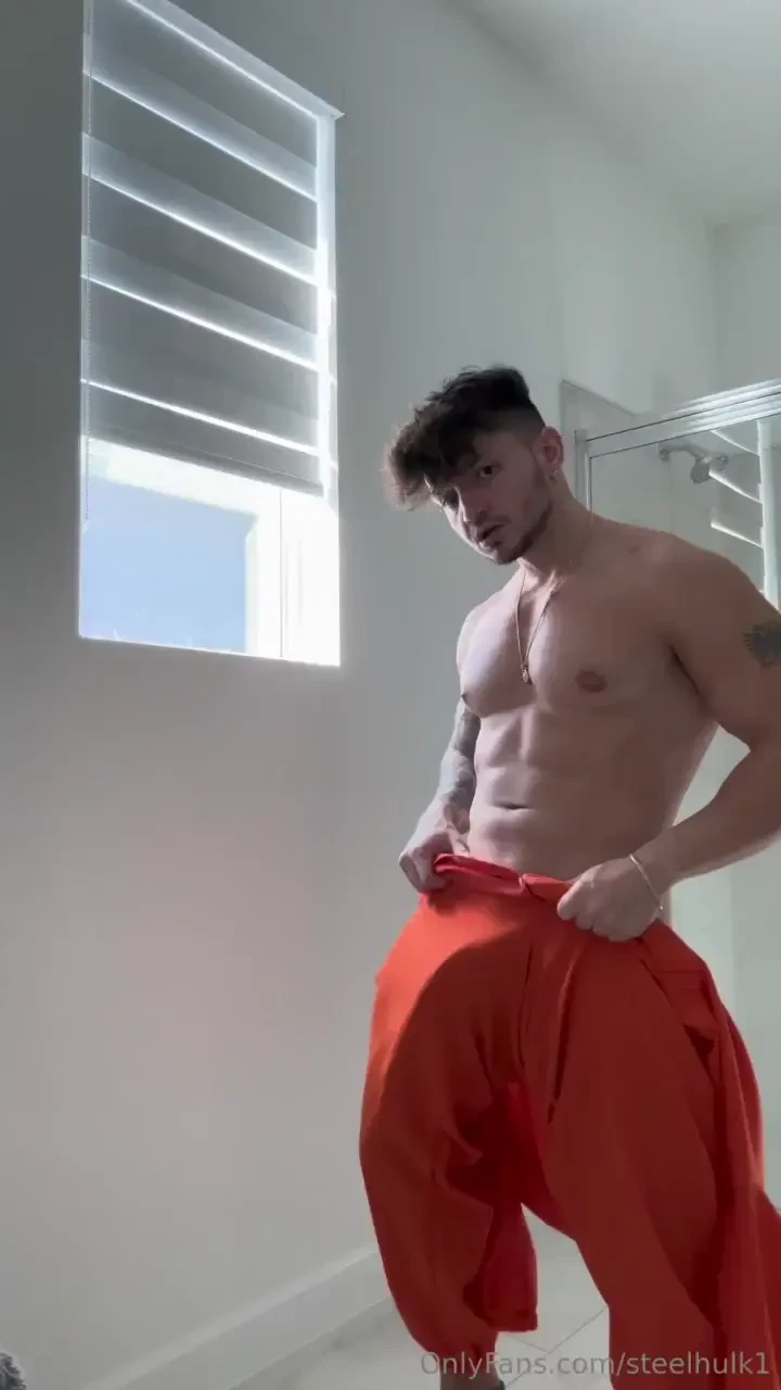 I got a new fuck toy i broke its hole with my 10 cock and came so much 