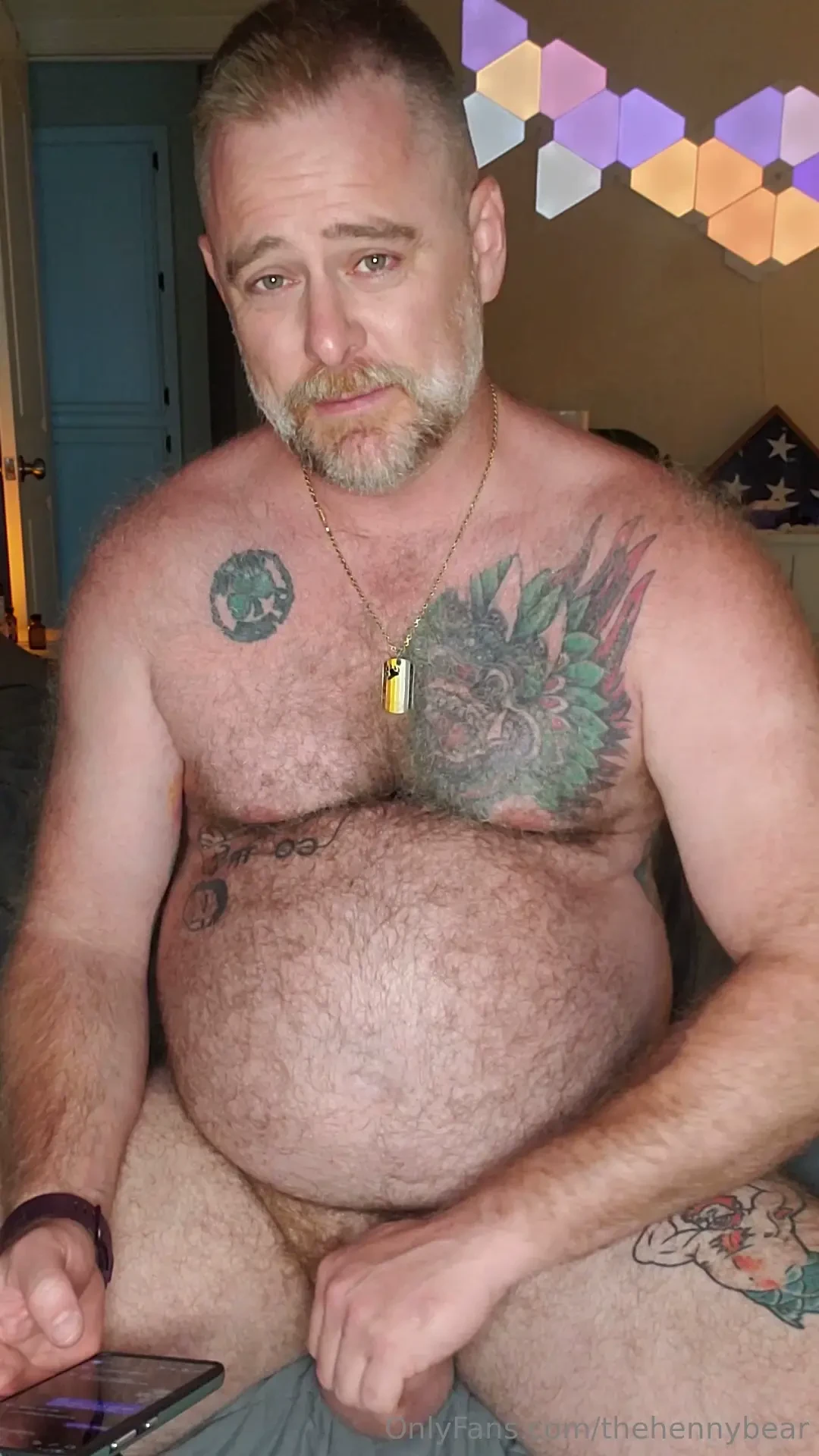 Happy pride from your slutty furry daddy bear first time using the 