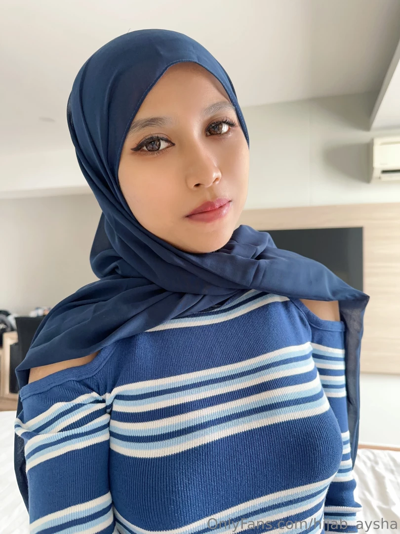 Do you think blue looks good on me part 2 