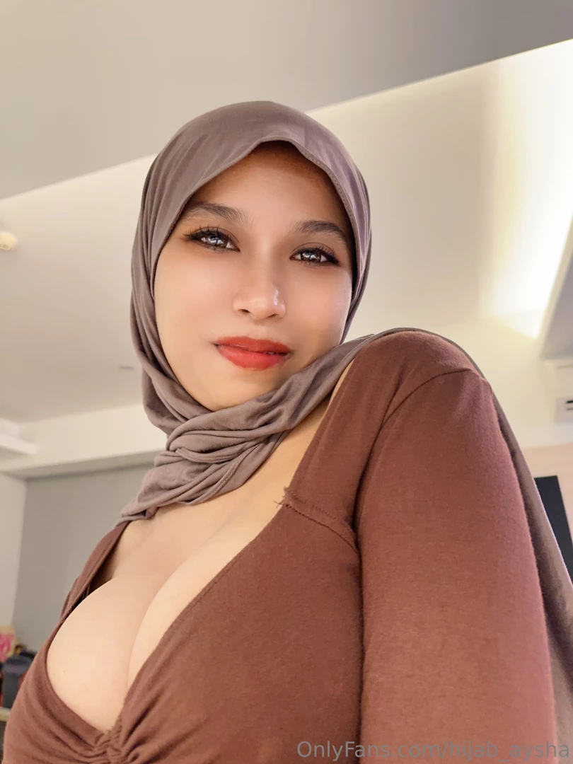 Posting more of my cute pics on here 