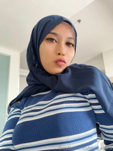 Can i give you a kiss on your other head