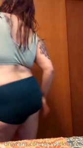 sexysickmama - Morning daddy started my morning with some dancing after a long shower 