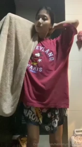 After took a bath happy new year with the new kind of clip enjoy thx u