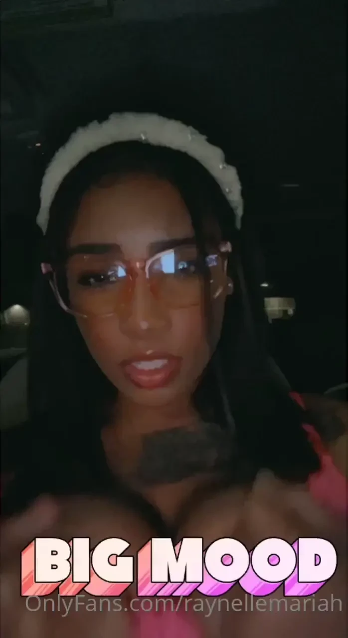 Omg i found this in my eyes only privates on snapchat 