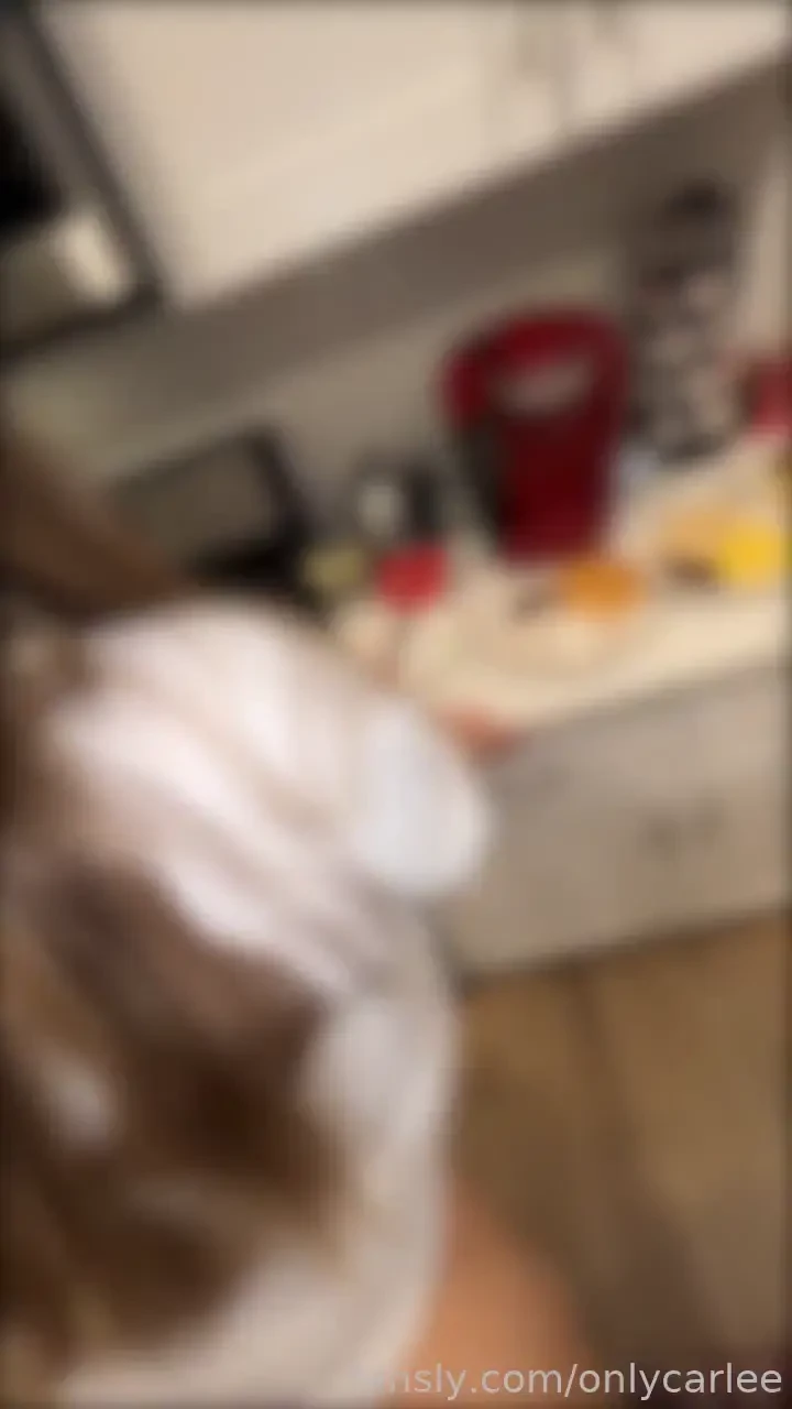 I love when he stops what i m doing to fuck me 