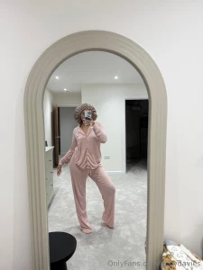 Sometimes a filthy girl just needs a long bath part 23