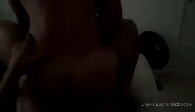 This is how u ride a boy from rio assim que se senta em um boy do rio 