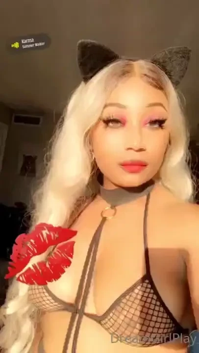 I m gonna be live today baby catch me between 4pm to 11pm cum play 