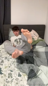 Anyone into feet part 3