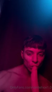 J aime la prendre en bouche si tu voudrais la mettre dedans