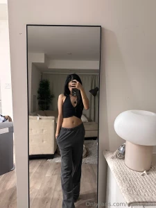 Black looks good on me but i promise that i look even better when