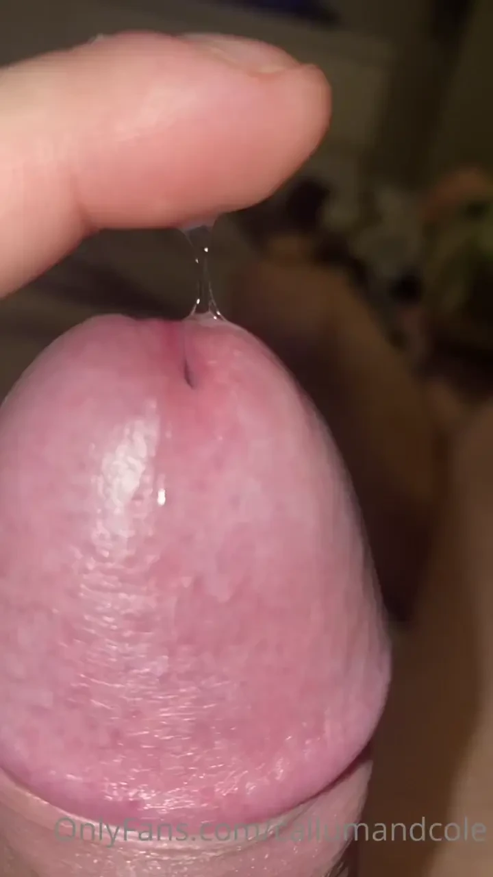 Was lightly stroking my cock while cole was rubbing my feet amp i 