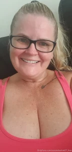 Start your week strong babes monday from me xx