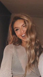 Blondes do know how to have fun you know