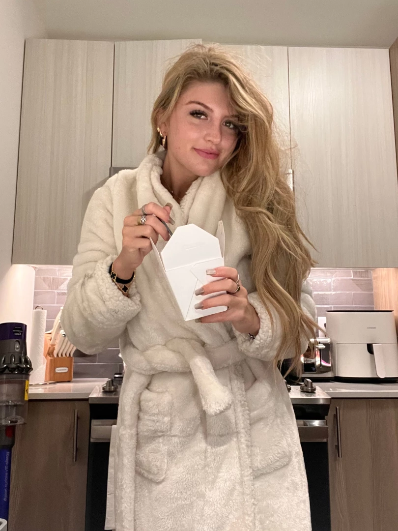 Whether you wanna take me out or buy me take out that ll be fine 