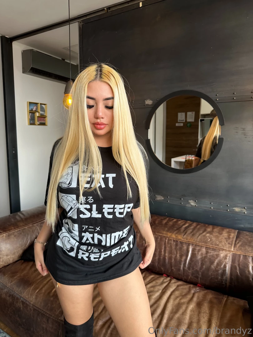 This color looks spectacular on me don t you think part 2 