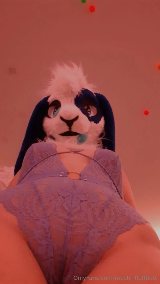 Hello little one show me what youre toung can do 