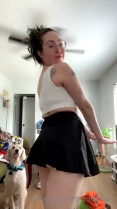 Felt cute might post nudes later