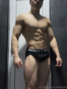 Customs and shows dm me or write in the comments what you would like